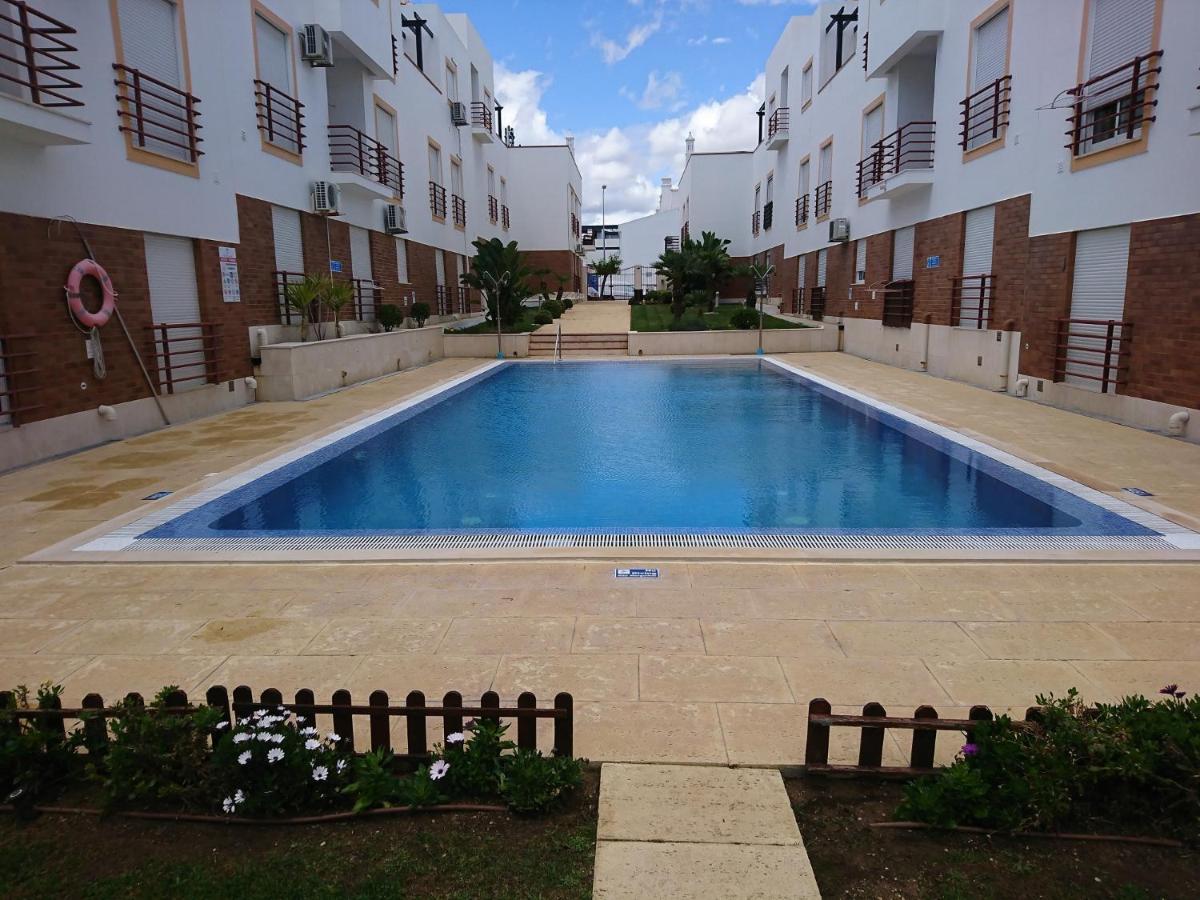 Cabanas De Tavira Gomeira, Bottom Floor 2 Bedroom Apartment Close To The Ocean Exterior foto